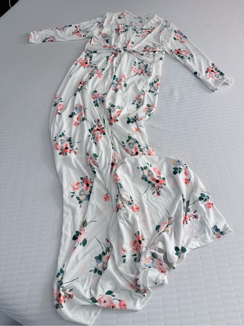 Peach Love California Maternity White Floral Maxi dress
